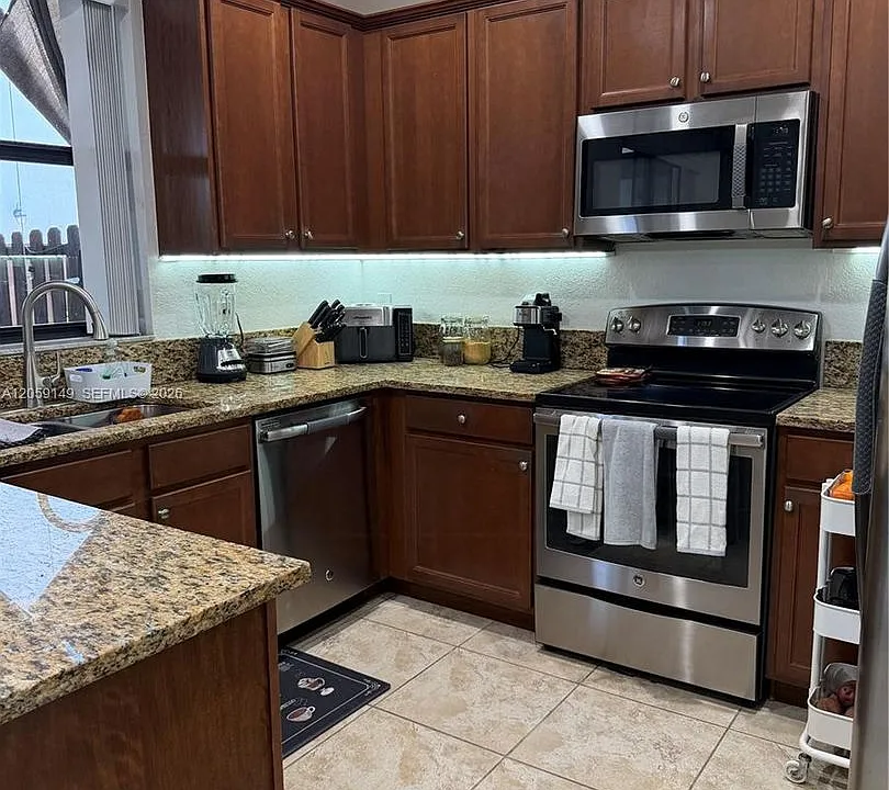 11302 NW 88th Ter #11302