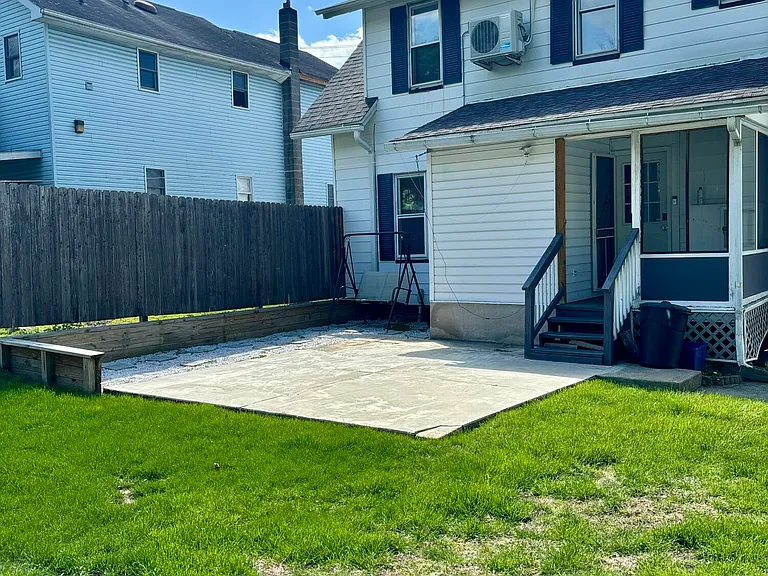 1418 Grove St — Photo 18