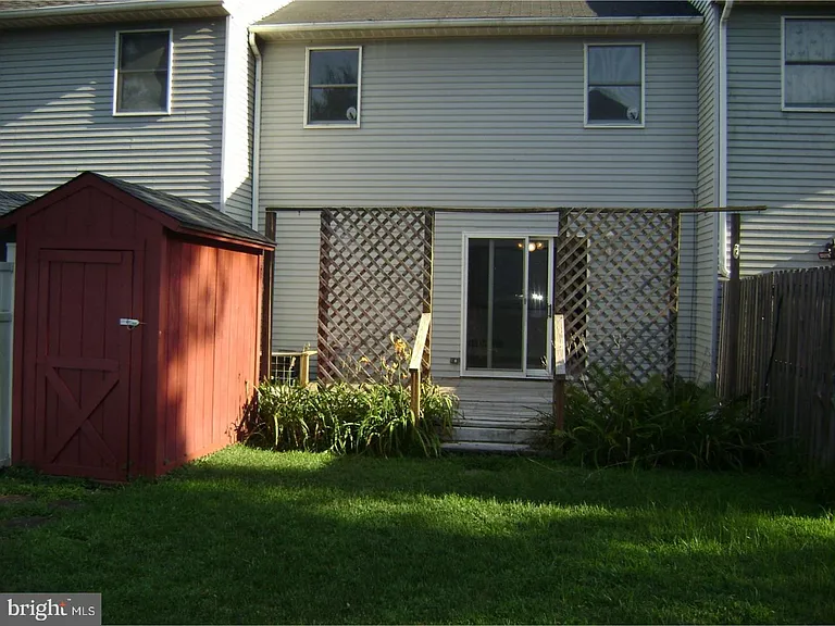 3314 Roxbury Rd — Photo 2