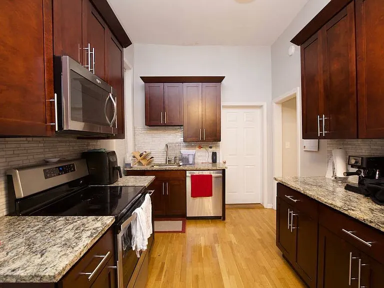 1252 N Greenview Ave #1 — Photo 1