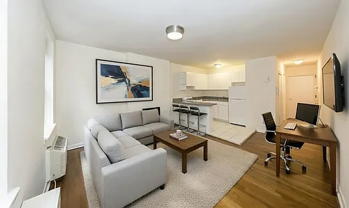 342 E 55th St #3D Photo 1