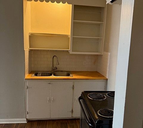 5th image of 1807 Riverside Dr #B