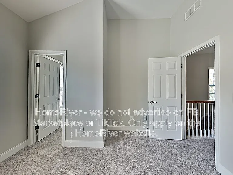 305 Williamson St SE — Photo 15