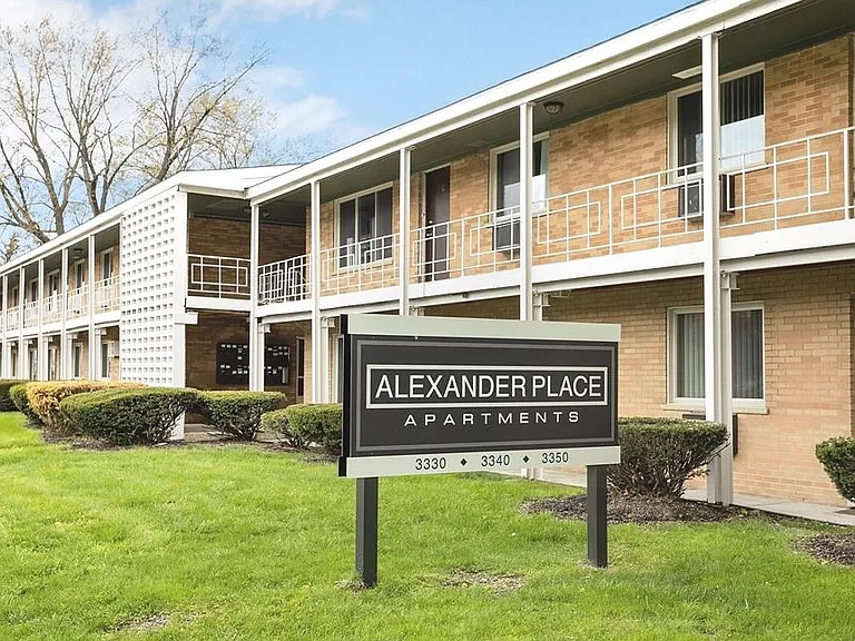 3330 Greenfield Rd #7 — Photo 13