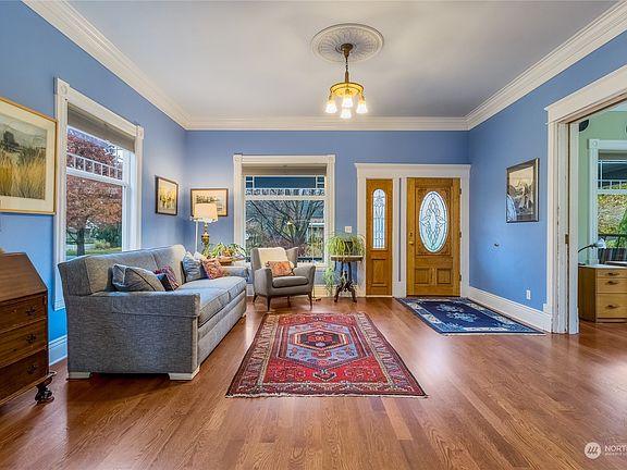 2nd image of 531 Catherine Street