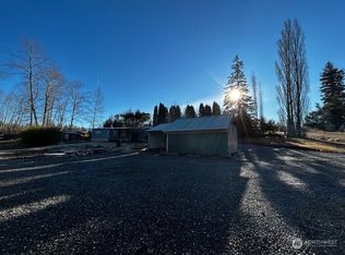 5486 Noon Rd, Bellingham, WA 98226
