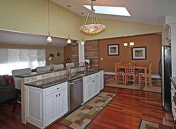 4th image of 24 Carpenter Ave