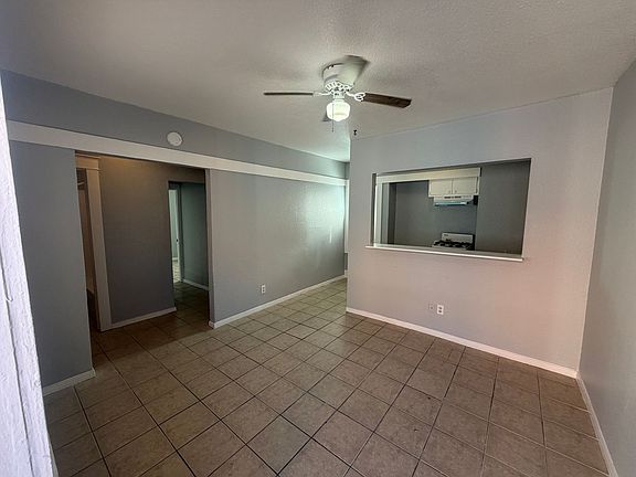3rd image of 1130 Raymond Ave #10