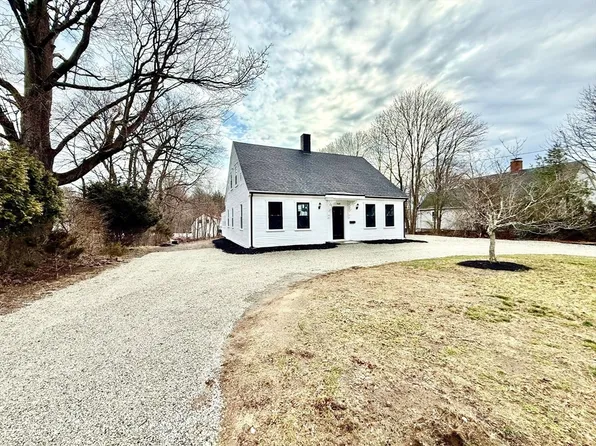 949 Union St, Rockland, MA 02370