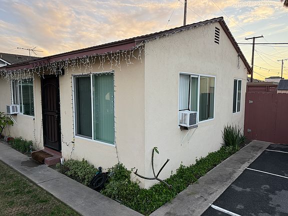 2nd image of 12853 Nutwood St