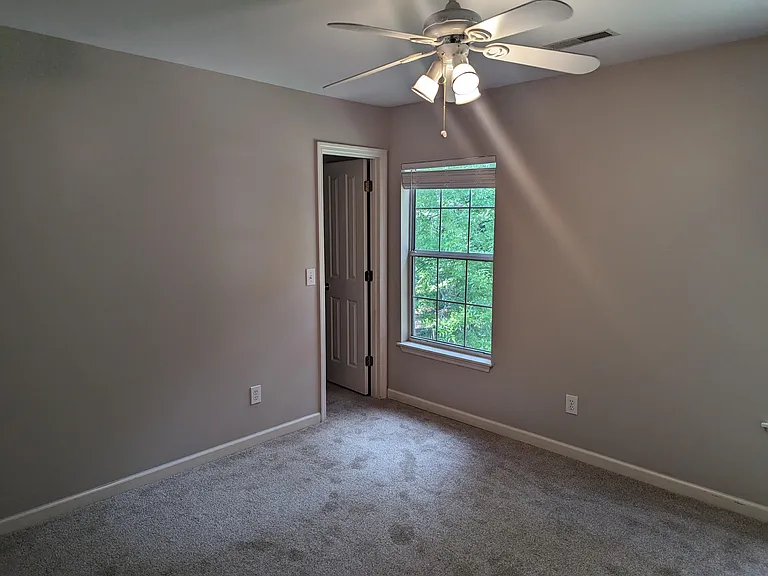 3320 Cedar Creek Ct — Photo 18
