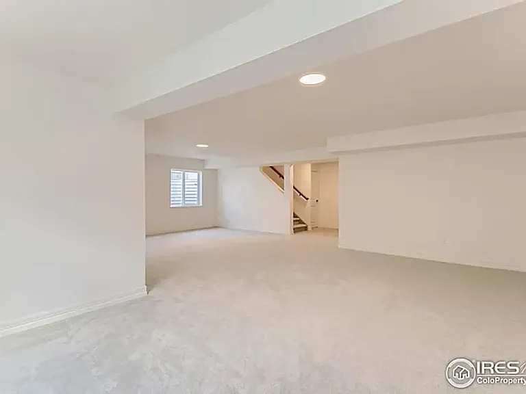 6440 Rolling Creek Dr — Photo 20