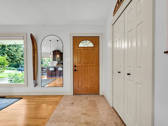 5th image of 2348 Pine Lake Rd