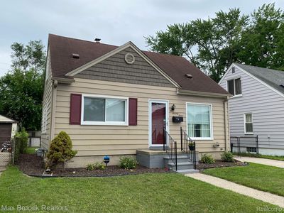 377 W Barrett Ave, Madison Heights, MI, 48071