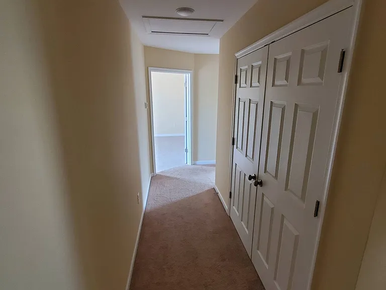 1 Kimberley St #1 — Photo 9