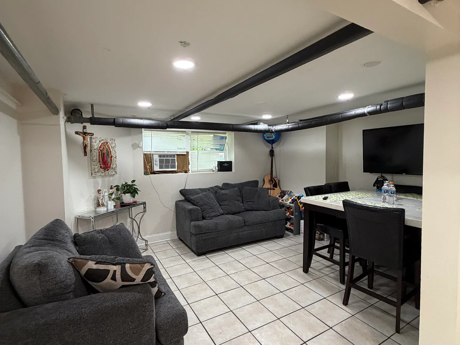 2 bed, 1000 sqft, $1,650 — Photo 2