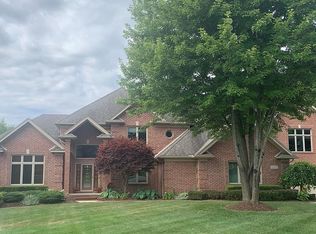 68485 Meadowood Ct, Washington, MI 48095