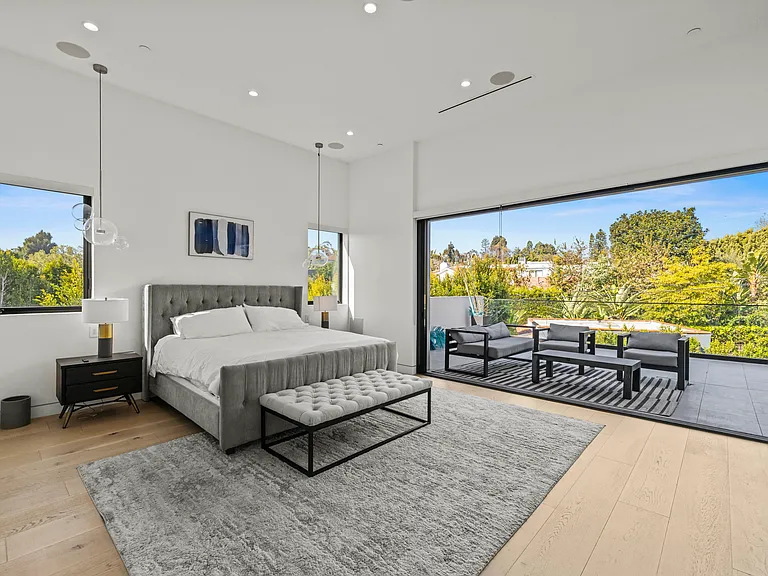 12125 W Sunset Blvd — Photo 42