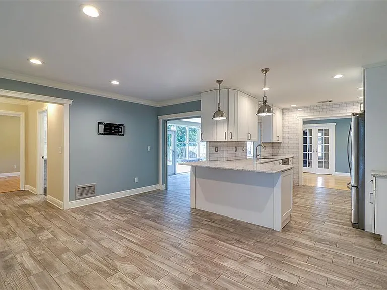 2958 Meadow Wood Dr — Photo 9