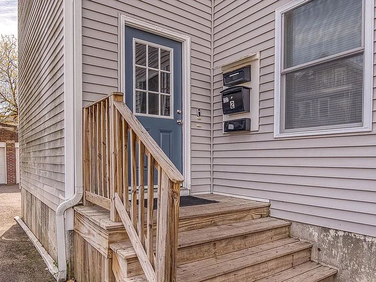 10 Irma St #3 — Photo 30