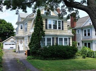 117-19 Twin Hills Dr, Syracuse, NY 13207