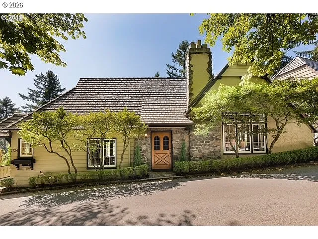 2724 NW Imperial Ter photo 1