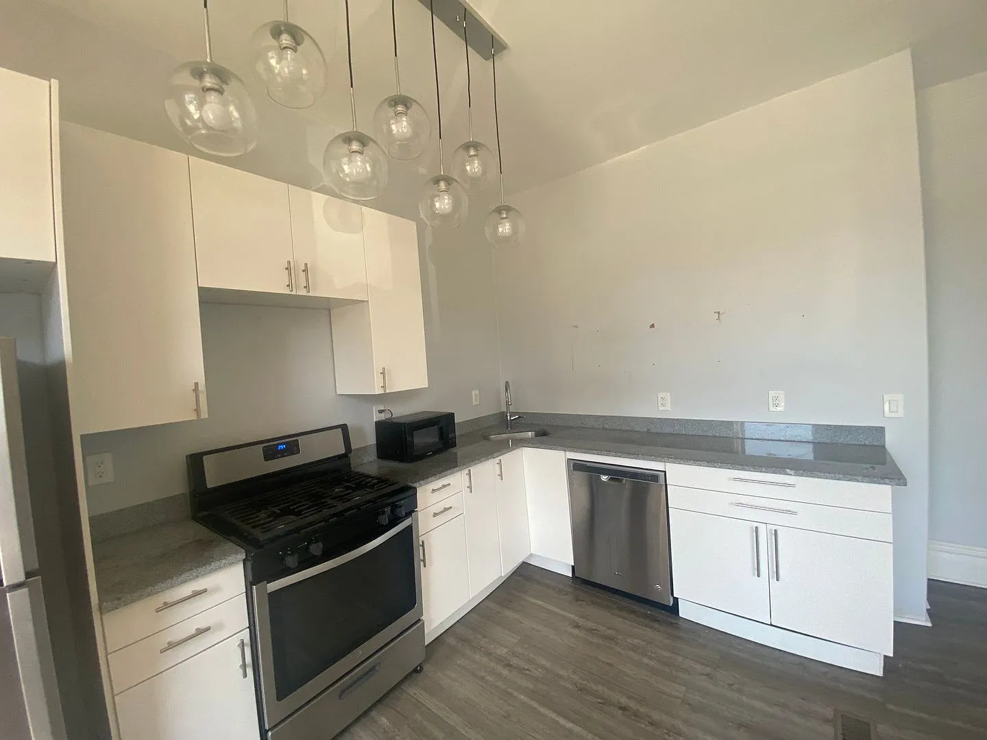 4901 Friendship Ave. — Photo 2