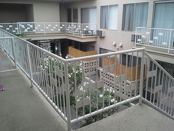 Common Area - Interior Courtyard 2