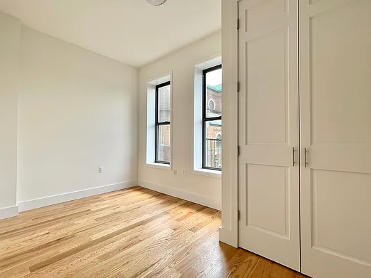 Rented by Tungsten Properties | media 4