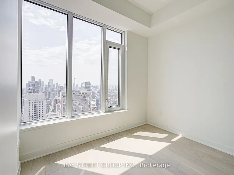 11 Yorkville Ave #5408 — Photo 20