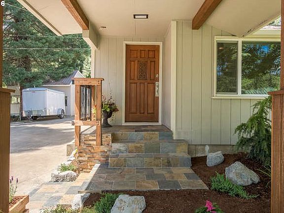 4th image of 115 N Crescent Dr
