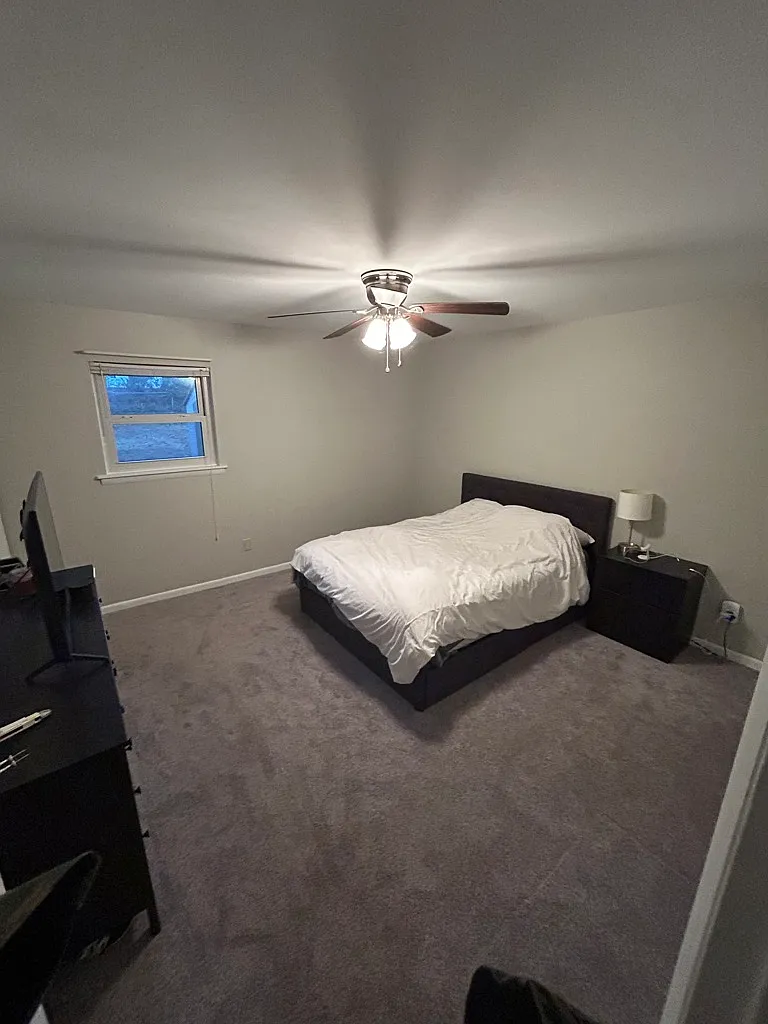 Master Bedroom for Rent — Photo 2