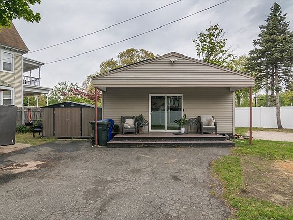 5th image of 501 Berkshire Ave