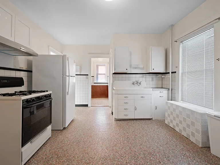 64 West St #2 — Photo 3