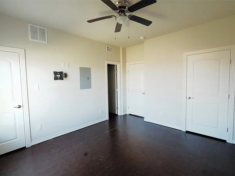 2910 Town Square Ave #2502 — Photo 6