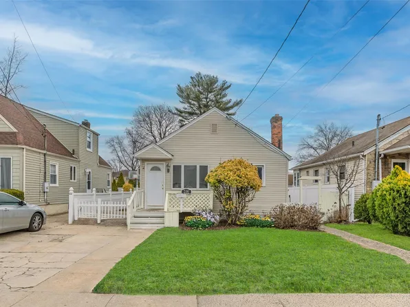 200 Landau Avenue, Elmont, NY 11003