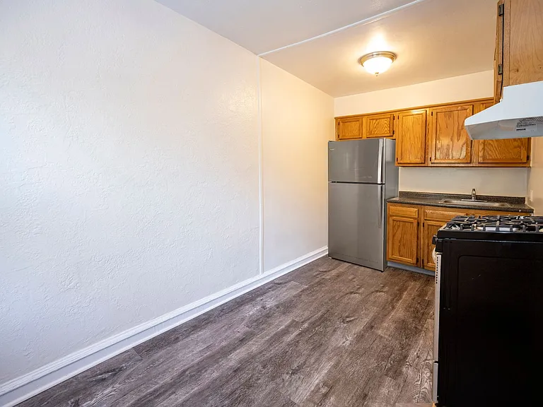 3901 Roosevelt Blvd — Photo 16