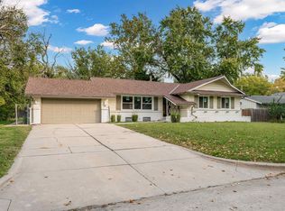 8026 E Morningside St, Wichita, KS 67207