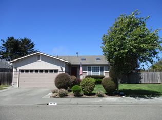1131 Adkins Rd, McKinleyville, CA 95519
