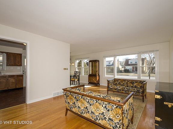 2nd image of 4944 Birchwood Ave