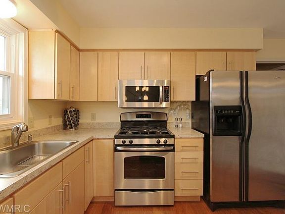 3rd image of 5892 Appleview Dr SE