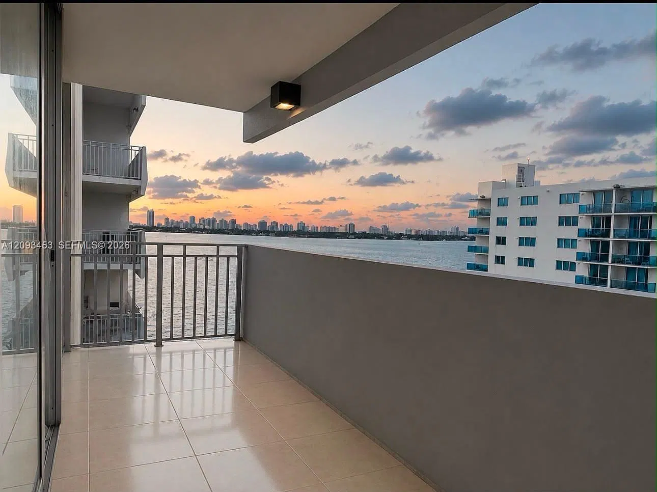 Caribbean Towers Condo — Photo 2