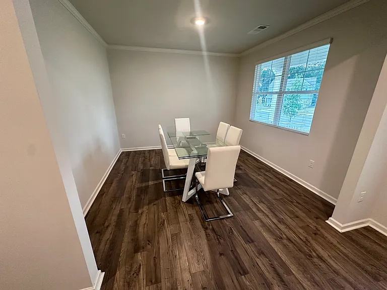 19 Manor Way — Photo 22
