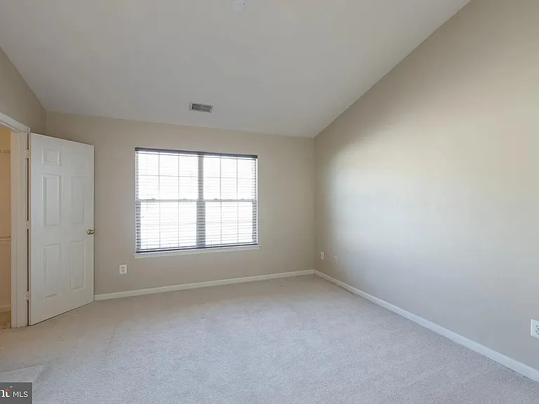 2424 Wheat Meadow Cir #2424 — Photo 19