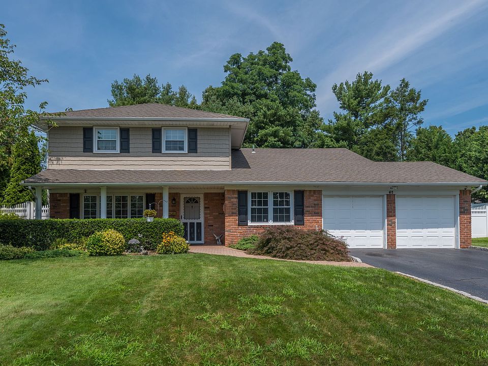 1st image of 62 Carnegie Dr