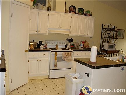 Large roomy kitchen