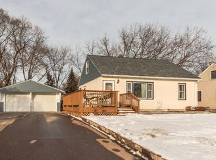 29 Inner Dr, Circle Pines, MN 55014