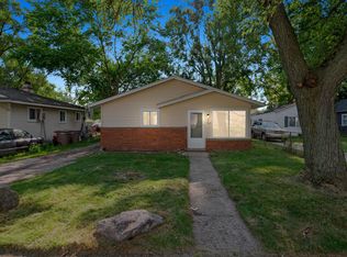 810 Pensacola Ave, Pontiac, MI 48340