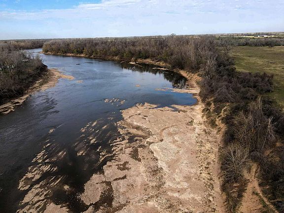 3rd image of 1458 Fm 1458 Rd