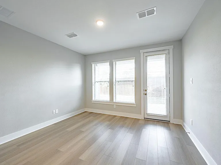 10916 Brambling Wood Dr — Photo 8